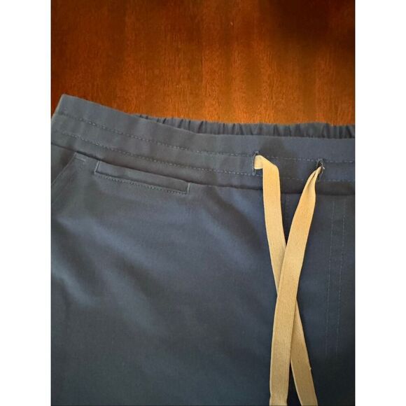 Figs Technical Collection Cargo Pant - Picture 5 of 8